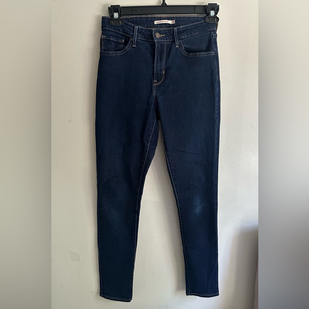 Levi’s 721 High-Rise Skinny Jeans